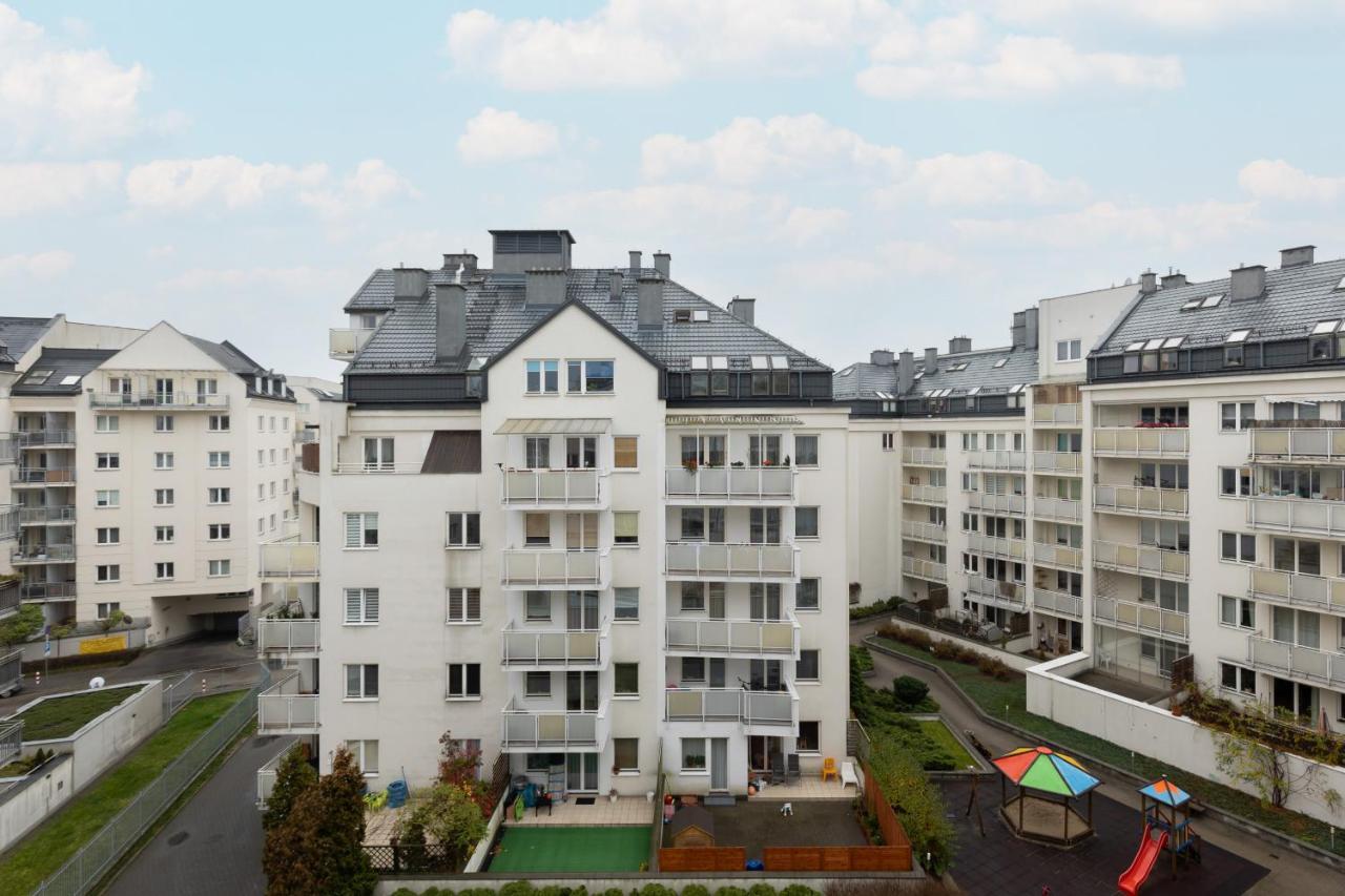 Metro Kabaty Lovely Studio Apartment By Noclegi Renters Варшава Экстерьер фото